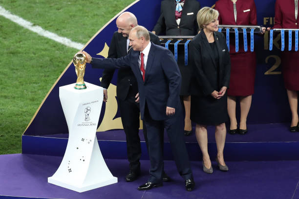 励了更多的 励了更多的