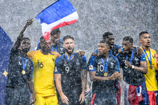 他的出现 他的出现